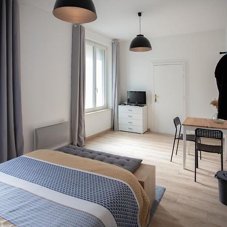 Chambre Au Coeur De Loudun Exterior foto