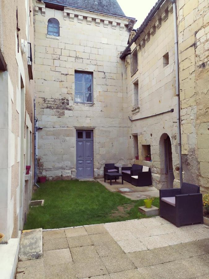 Chambre Au Coeur De Loudun Exterior foto