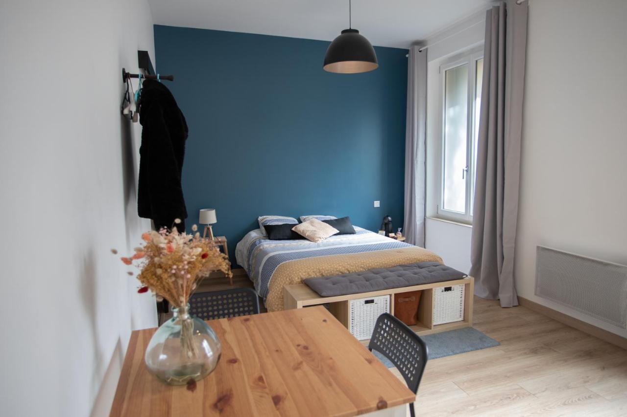 Chambre Au Coeur De Loudun Exterior foto