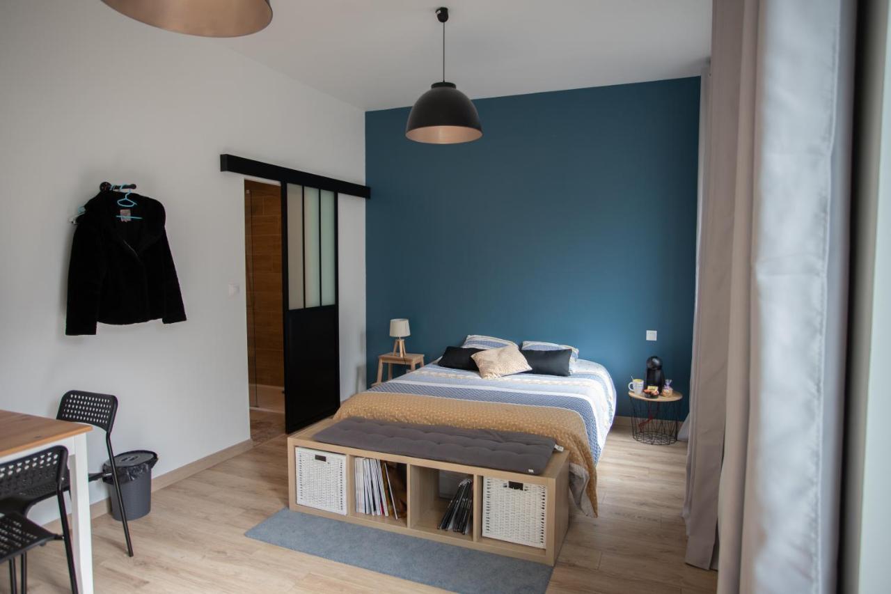 Chambre Au Coeur De Loudun Exterior foto